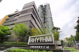 รีวิว คอนโด Rhythm สุขุมวิท 42 ใกล้รถไฟฟ้า BTS เอกมัย