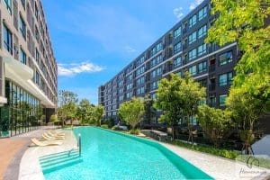 EP.413 รีวิว The Origin สุขุมวิท 105 คอนโดพร้อมอยู่ พื้นที่ส่วนกลาง 2,500 ตร.ม. ใกล้ BTS แบริ่ง เริ่ม 1.69 ล้าน*